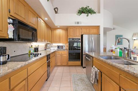 1826 Gamble Ln, Escondido, CA 92029 photo 5