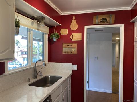 340 Avalon Dr, Vista, CA 92084 photo 7