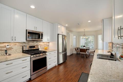 5057 Santorini Way, Oceanside, CA 92056 photo 12