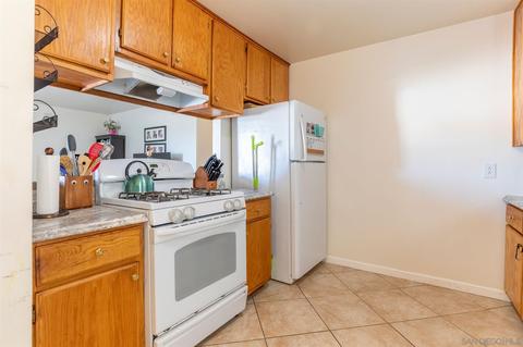 821 Concepcion Ave, Spring Valley, CA 91977 photo 6