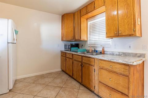 821 Concepcion Ave, Spring Valley, CA 91977 photo 7
