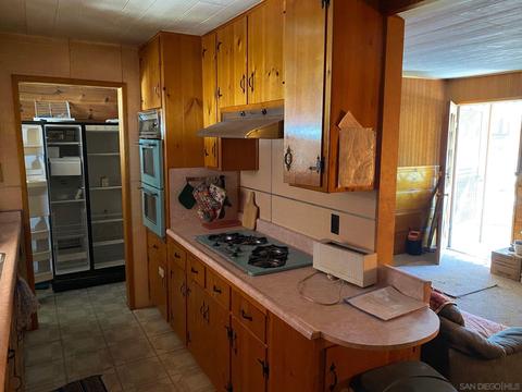 525 Elysian Blvd, Big Bear City, CA 92314 photo 6