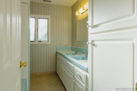 1207 Valencia Dr, Escondido, CA 92025 photo 21
