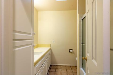 1207 Valencia Dr, Escondido, CA 92025 photo 22