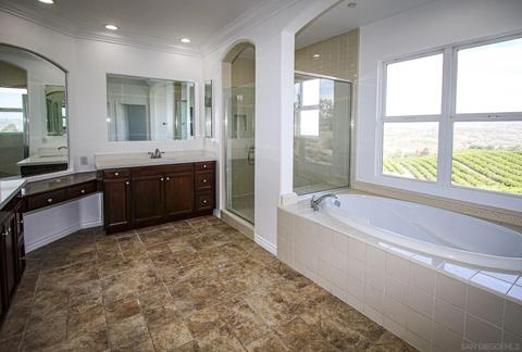 30945 Cuvaison, Bonsall, CA 92003 photo 13