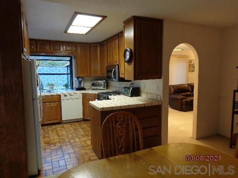 2457 Coach Dr, Spring Valley, CA 91978 photo 16