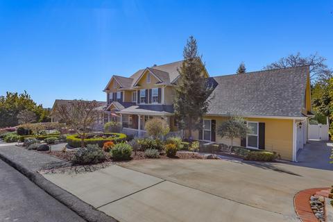 2035 Mango Gln, Vista, CA 92084 photo 2