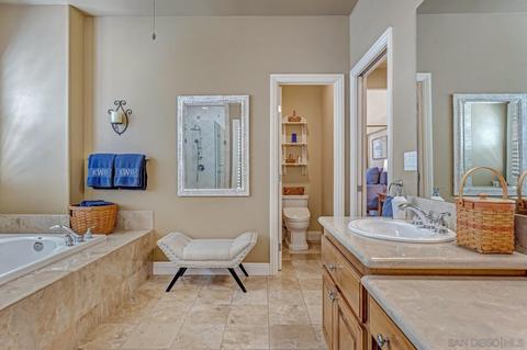 2035 Mango Gln, Vista, CA 92084 photo 28