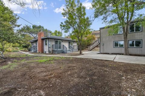 10746 Eureka Rd, Spring Valley, CA 91978 photo 2