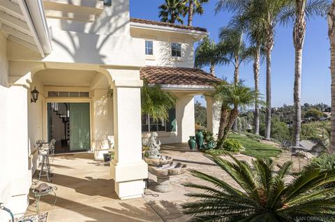 1395 Tierra Roja Dr, Fallbrook, CA 92028 photo 4