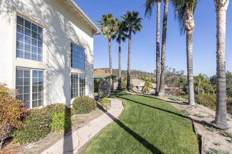 1395 Tierra Roja Dr, Fallbrook, CA 92028 photo 34