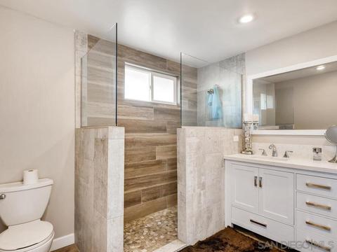 898 Red Blush Rd, Escondido, CA 92027 photo 5