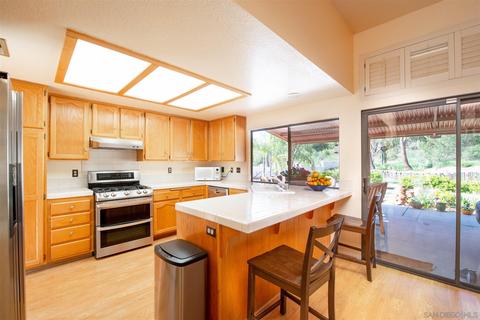 3145 El Ku Ave, Escondido, CA 92025 photo 9