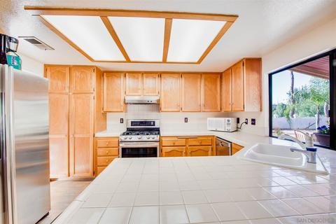 3145 El Ku Ave, Escondido, CA 92025 photo 11