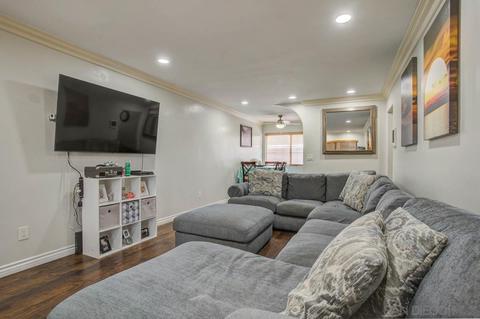 1450 Iris Ave #12, Imperial Beach, CA 91932 photo 2