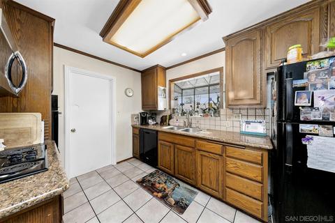 9120 Jonell Ct, La Mesa, CA 91942 photo 7