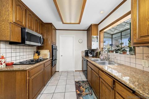 9120 Jonell Ct, La Mesa, CA 91942 photo 8