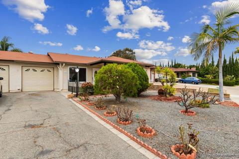 1427 Panorama Rdg, Oceanside, CA 92056 photo 2