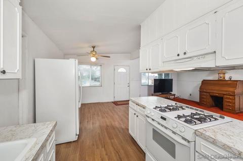 395 E Naples St, Chula Vista, CA 91911 photo 14