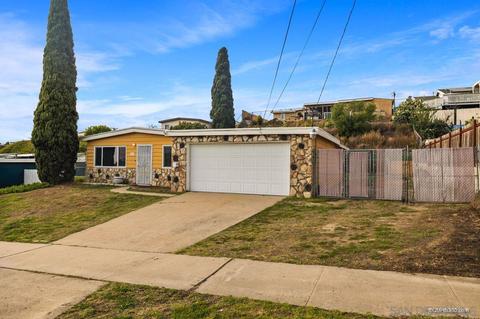 395 E Naples St, Chula Vista, CA 91911 photo 2