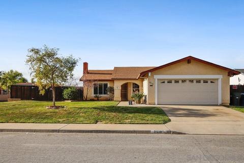 2610 Meadowbrook Pl, Escondido, CA 92027 photo 1