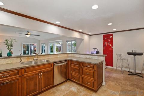 2610 Meadowbrook Pl, Escondido, CA 92027 photo 5