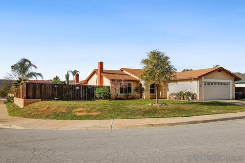 2610 Meadowbrook Pl, Escondido, CA 92027 photo 2