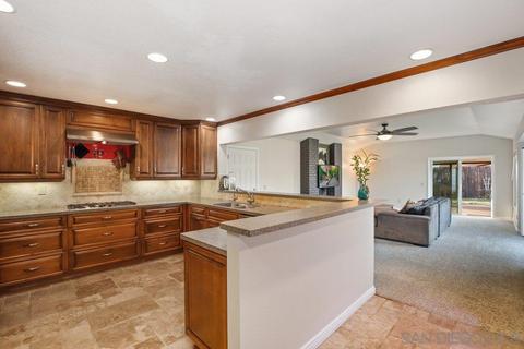 2610 Meadowbrook Pl, Escondido, CA 92027 photo 7