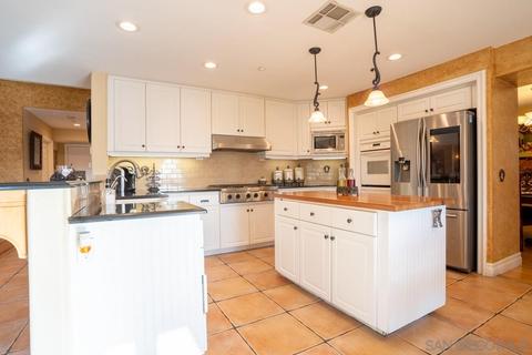 10058 Destiny Mountain Ct, Spring Valley, CA 91978 photo 14