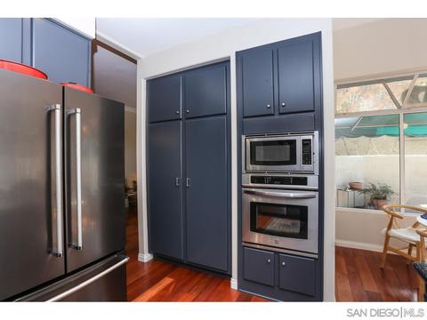 1452 Caminito Solidago, La Jolla, CA 92037 photo 2