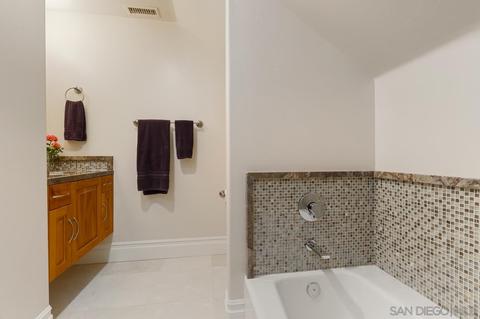 8 Rolling View Ln, Fallbrook, CA 92028 photo 32