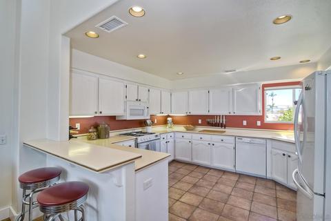 177 D Ave, Coronado, CA 92118 photo 9