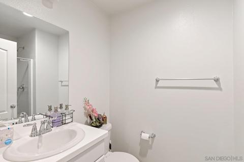 446 Calabrese St, Fallbrook, CA 92028 photo 12