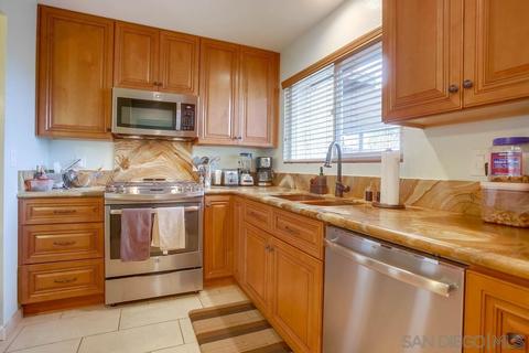 4573 Beverly Glen Dr, Oceanside, CA 92056 photo 2