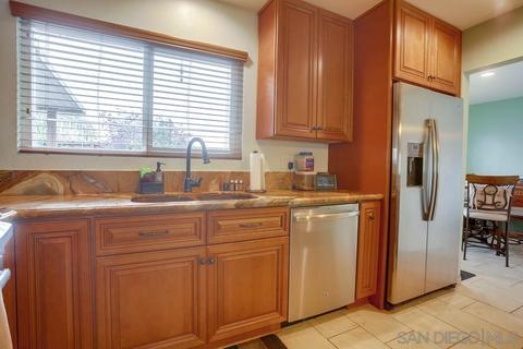 4573 Beverly Glen Dr, Oceanside, CA 92056 photo 5
