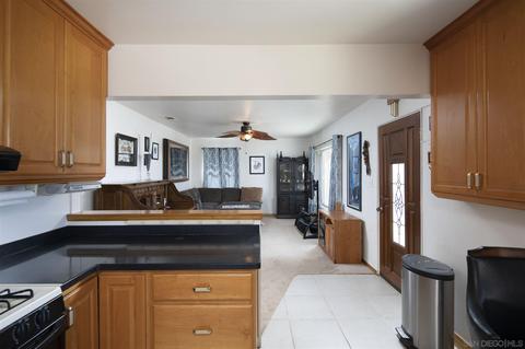 1383 Somermont Dr, El Cajon, CA 92021 photo 10