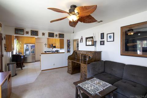 1383 Somermont Dr, El Cajon, CA 92021 photo 9