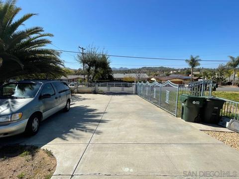 2090 Alexander Dr, Escondido, CA 92025 photo 3