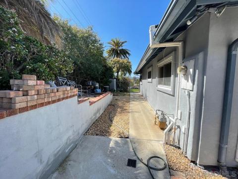 2090 Alexander Dr, Escondido, CA 92025 photo 8
