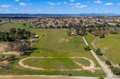 39525 Liefer Rd, Temecula, CA 92591 photo 2