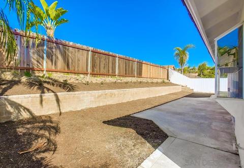 765 Rivertree Dr, Oceanside, CA 92058 photo 2