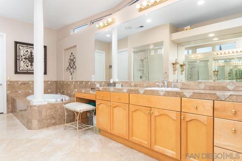 2723 Glenview Way, Escondido, CA 92025 photo 20