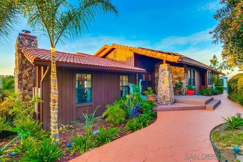 4296 Camino Alegre, La Mesa, CA 91941 photo 2