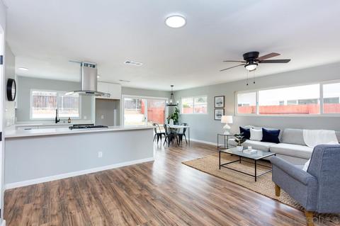 8312 Carlton Oaks Dr, Santee, CA 92071 photo 2