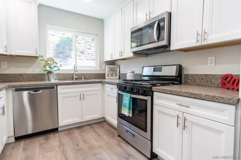 4070 Corolyn Dr, La Mesa, CA 91941 photo 7