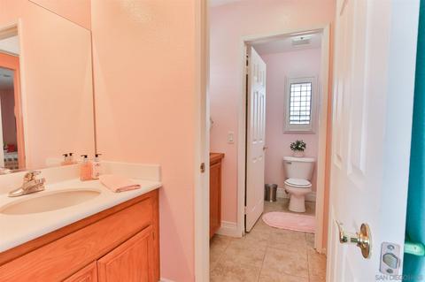 2049 Pointe Pkwy, Spring Valley, CA 91978 photo 20