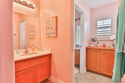 2049 Pointe Pkwy, Spring Valley, CA 91978 photo 19