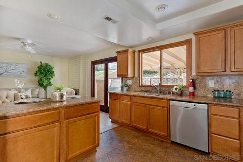 2094 Valley Lake Dr, El Cajon, CA 92020 photo 4