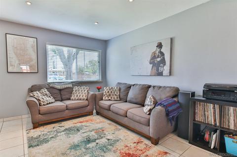 2502 Wanek Rd #B, Escondido, CA 92027 photo 2