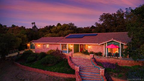 28233 Meadow Oak Ln, Escondido, CA 92026 photo 2